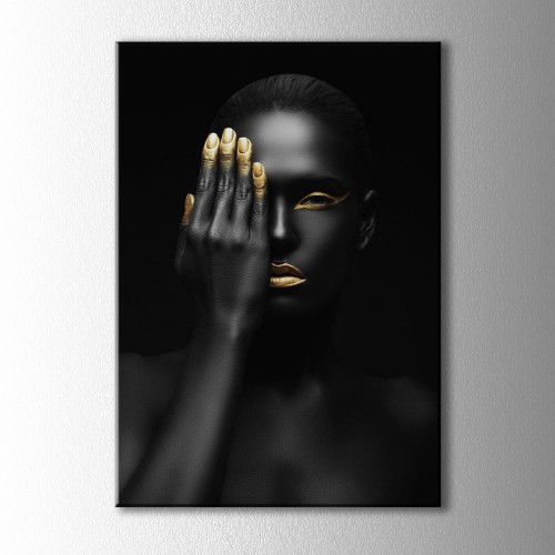 Altın Oje ve Siyahi Kadın Portre Kanvas Tablo